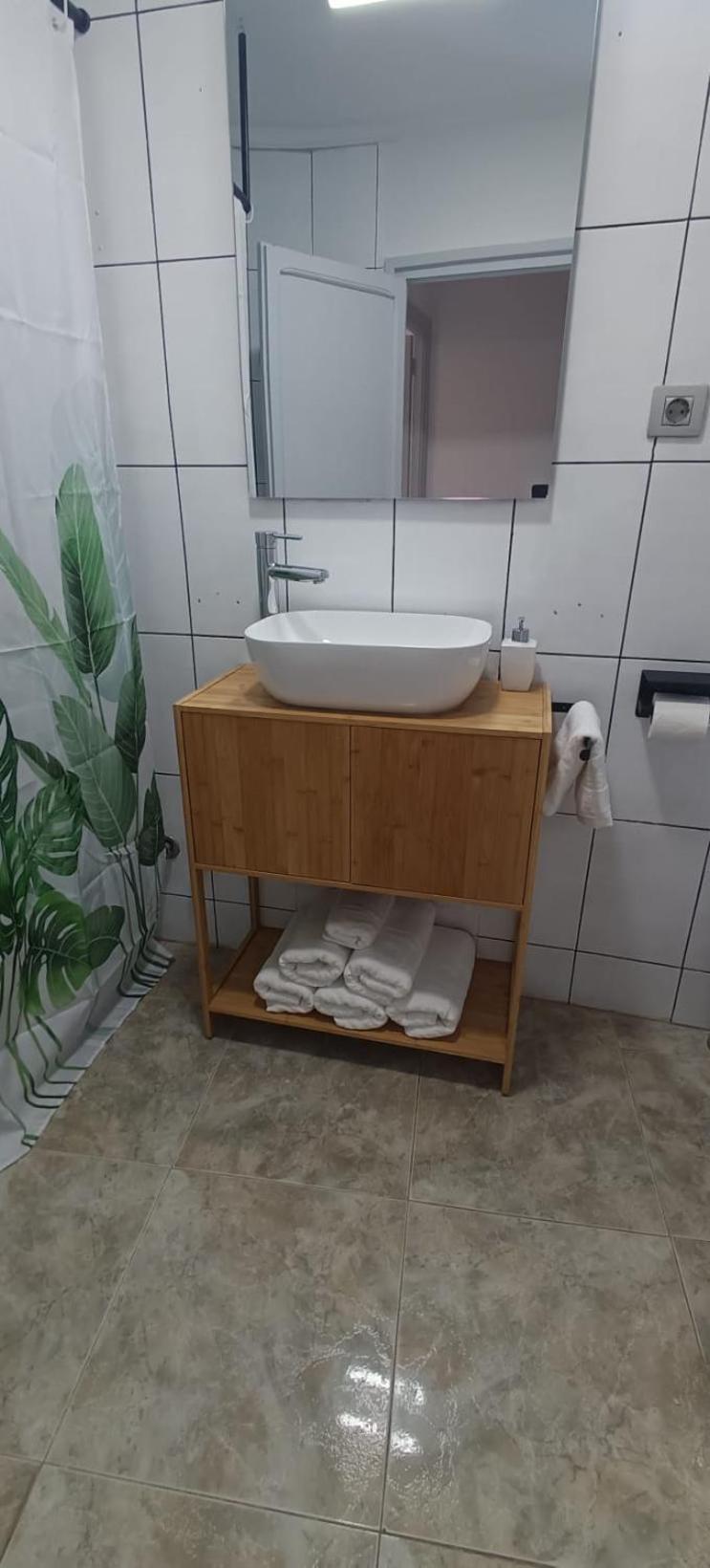דירות Apartamento En Roda de Bará מראה חיצוני תמונה